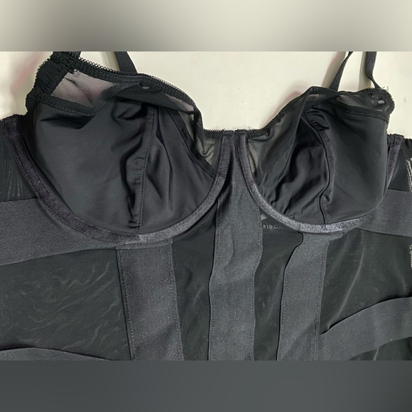 🆕Torrid - Mesh Strappy Bodysuit - Picture 10 of 12